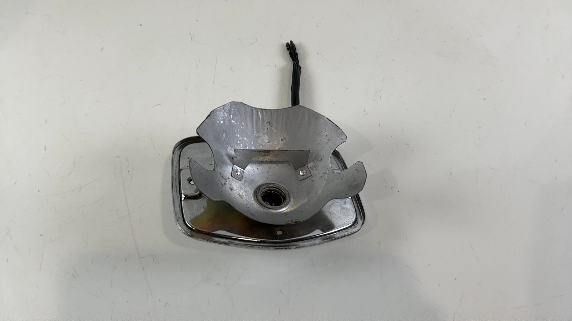 Kawasaki KZ440 KZ1000 Tail Light Reflector Base 1980 OEM 220-40781