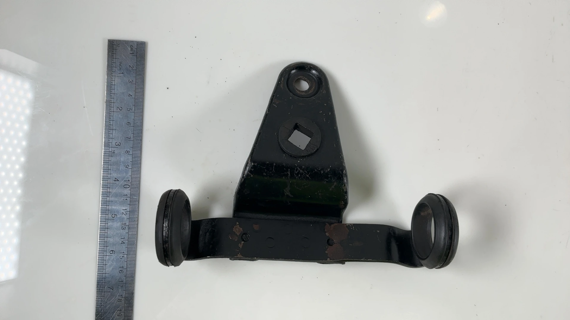Suzuki GS850G GS850 850cc Lower Headlight Bracket Stay 1979-81 OEM  51530-45100 - Image 4