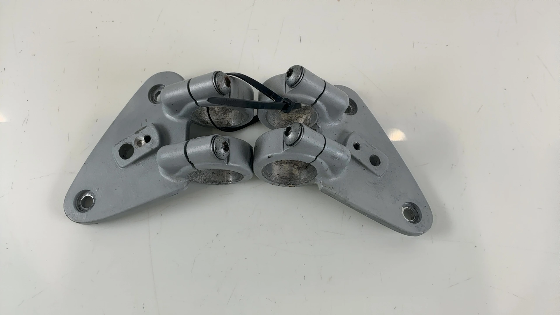 Gilera DNA 50 ZAPC27000 50cc Headlight Bracket Mounts 2000-01 OEM 970197/970198
