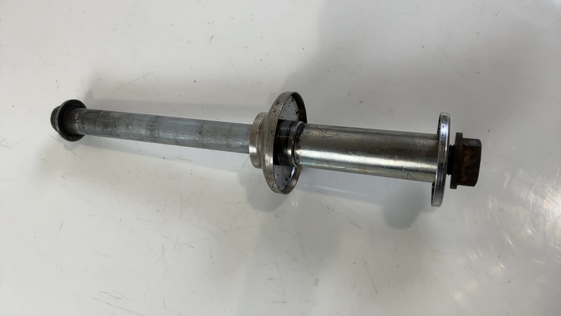 Kawasaki Z 1000 ST KZ1000ST 1000cc Rear Wheel Axle 1979 1980 OEM 41068-1088 - Image 1