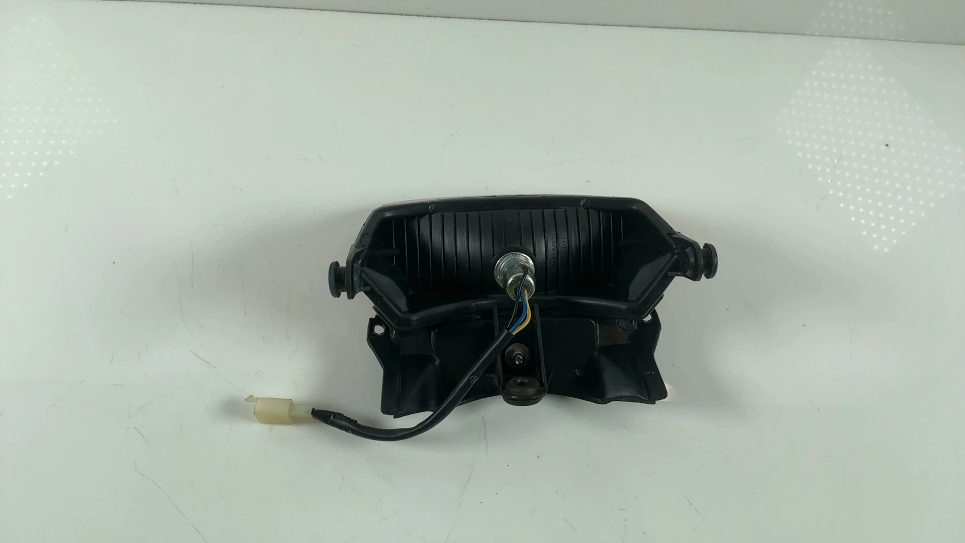 Yamaha YBR 125 CC Rear Tail Brake Light Lamp Assembly 2013-2017 OEM 1CD-H4700-01 - Image 6