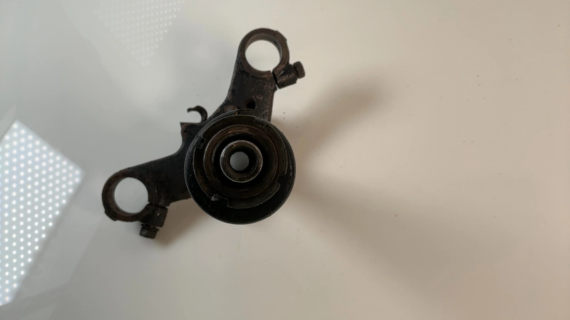 Suzuki GS550 GS550E 550 Lower Triple Tree T Stump 1977-1979 OEM 51410-45000 - Image 4