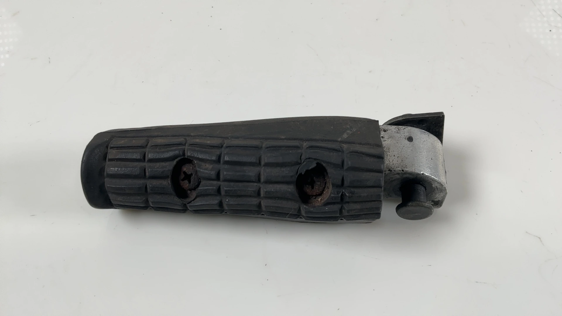 Yamaha XJ600S Diversion XJ600 600cc Rear Right Foot Peg 1992-02 2GH-27441-00-00 - Image 6