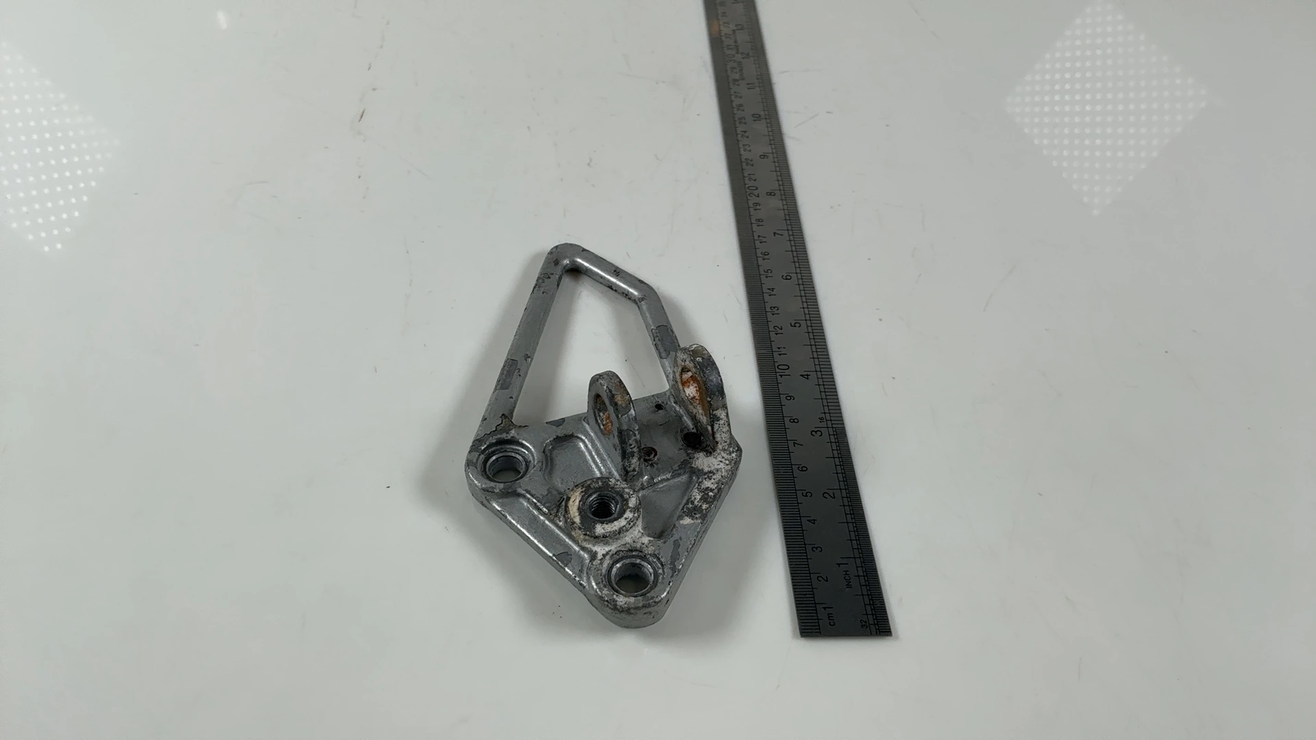 Kawasaki GPX600R Ninja 600R ZX600C Left Footrest Bracket 1988-97 OEM 35011-1344 - Image 3