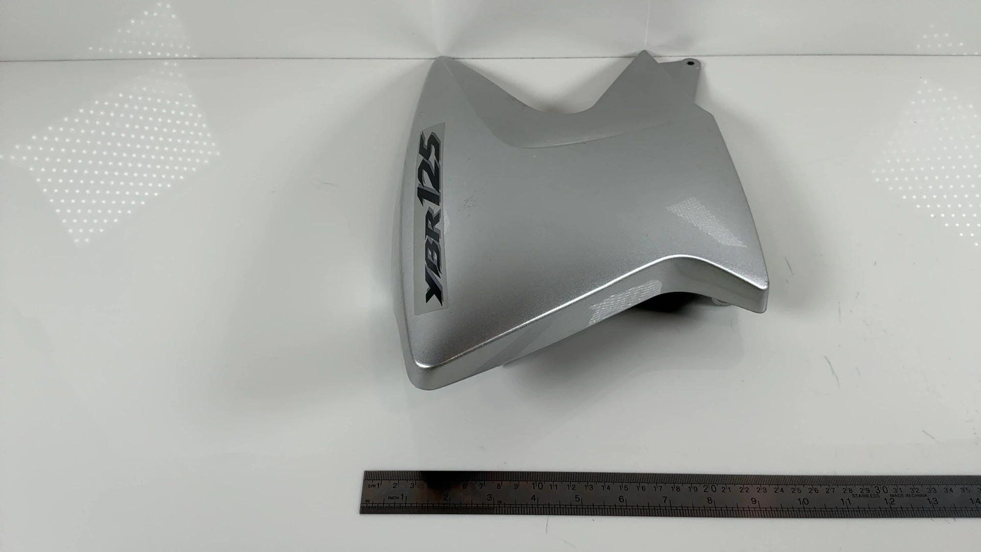 Yamaha YBR 125 51D 125cc Left Front Tank Shroud Cover 2010-14 OEM 51D-F4129-00 - Image 2
