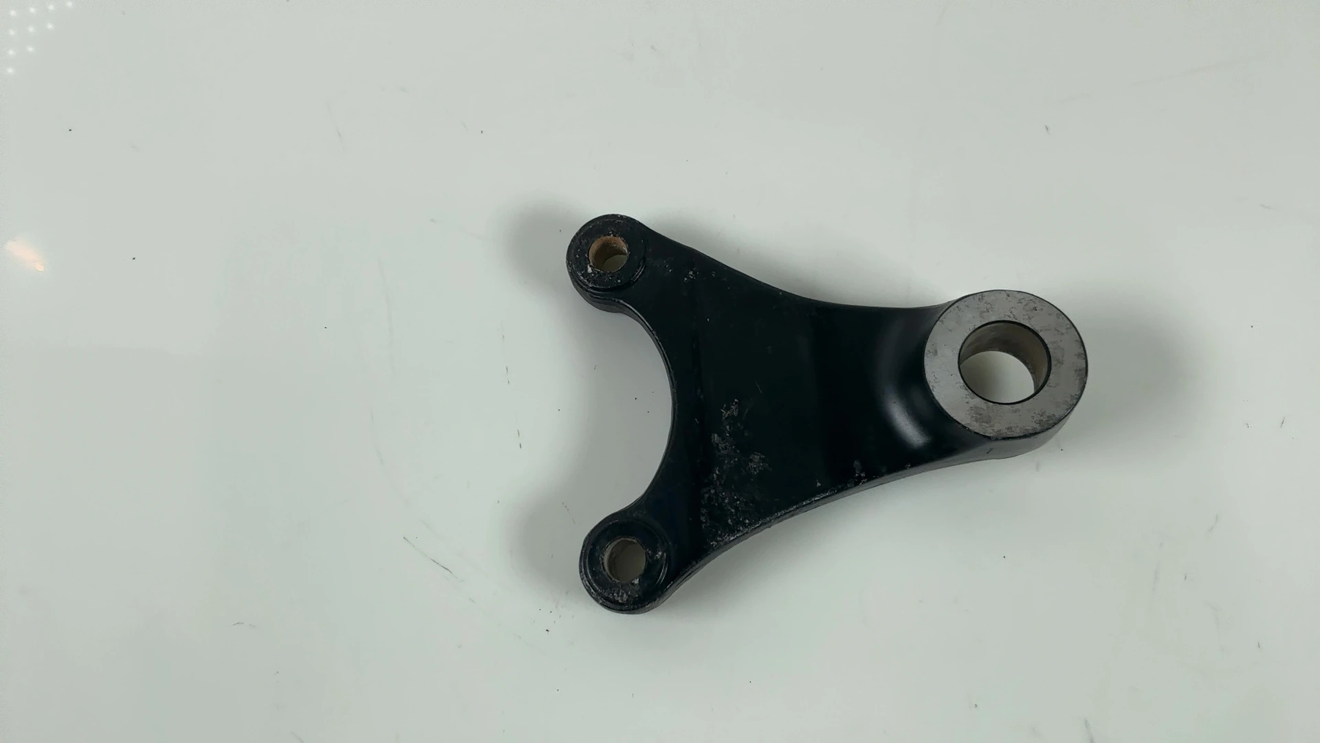 Suzuki GSX1100F Katana GSX1100 Rear Brake Caliper Bracket 1988-93 69721-47011-00 - Image 1