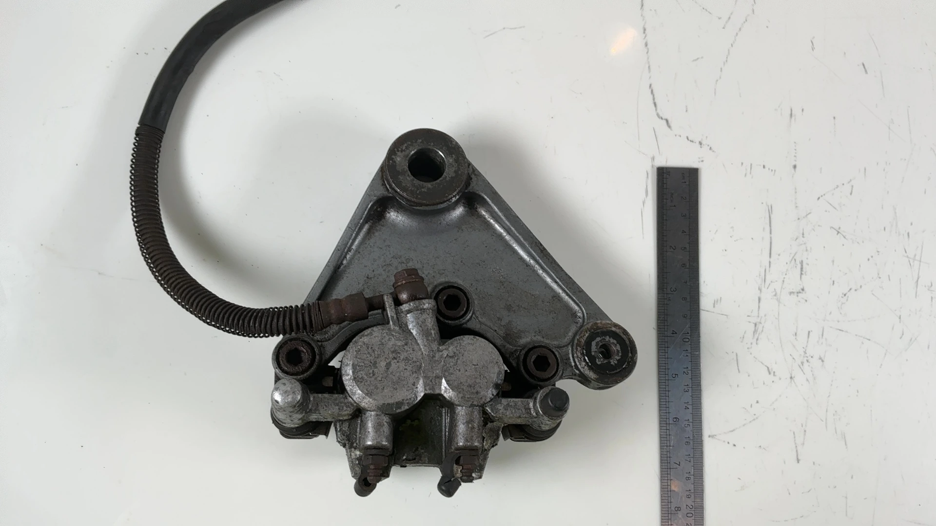 Kawasaki ZZR600 ZX600D 600cc Rear Brake Caliper 1990-1992 OEM 43041-1934-FE - Image 3