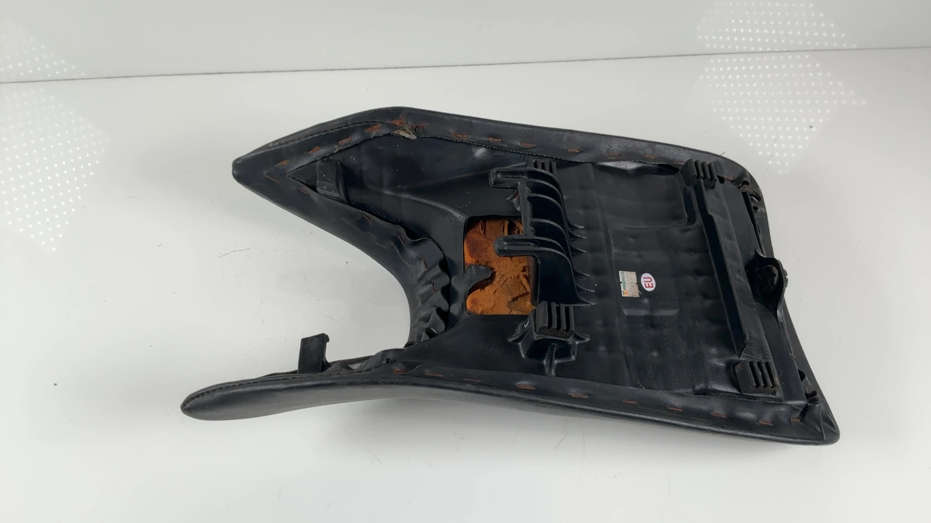 Honda CBR125R JC34 125cc Front Rider Seat 2004-2010 OEM 77100-KPP-900 - Image 4