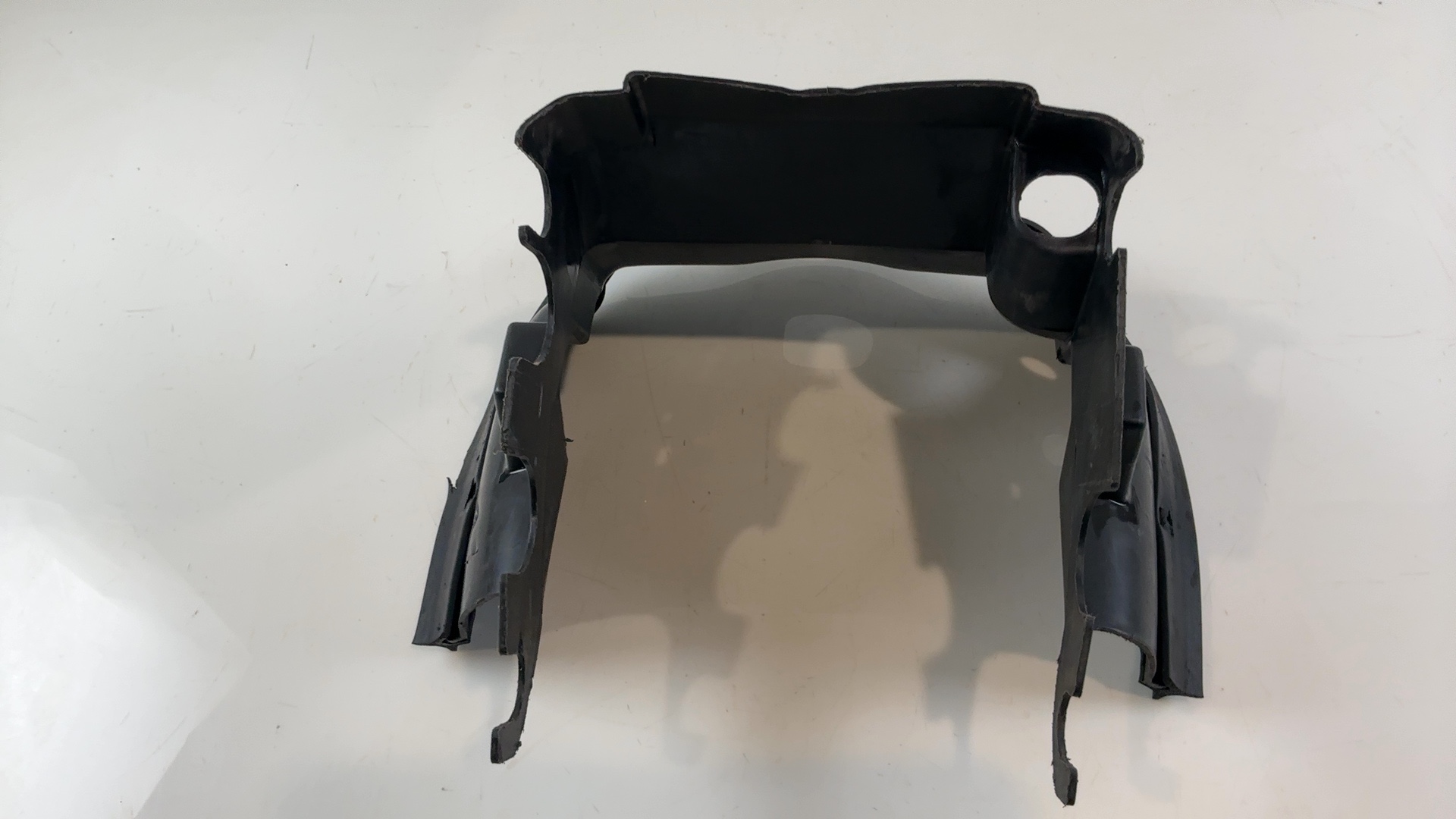 Honda VF1000F Interceptor Center Radiator Shroud Fairing 1984-85 19140-MB6-630 - Image 4