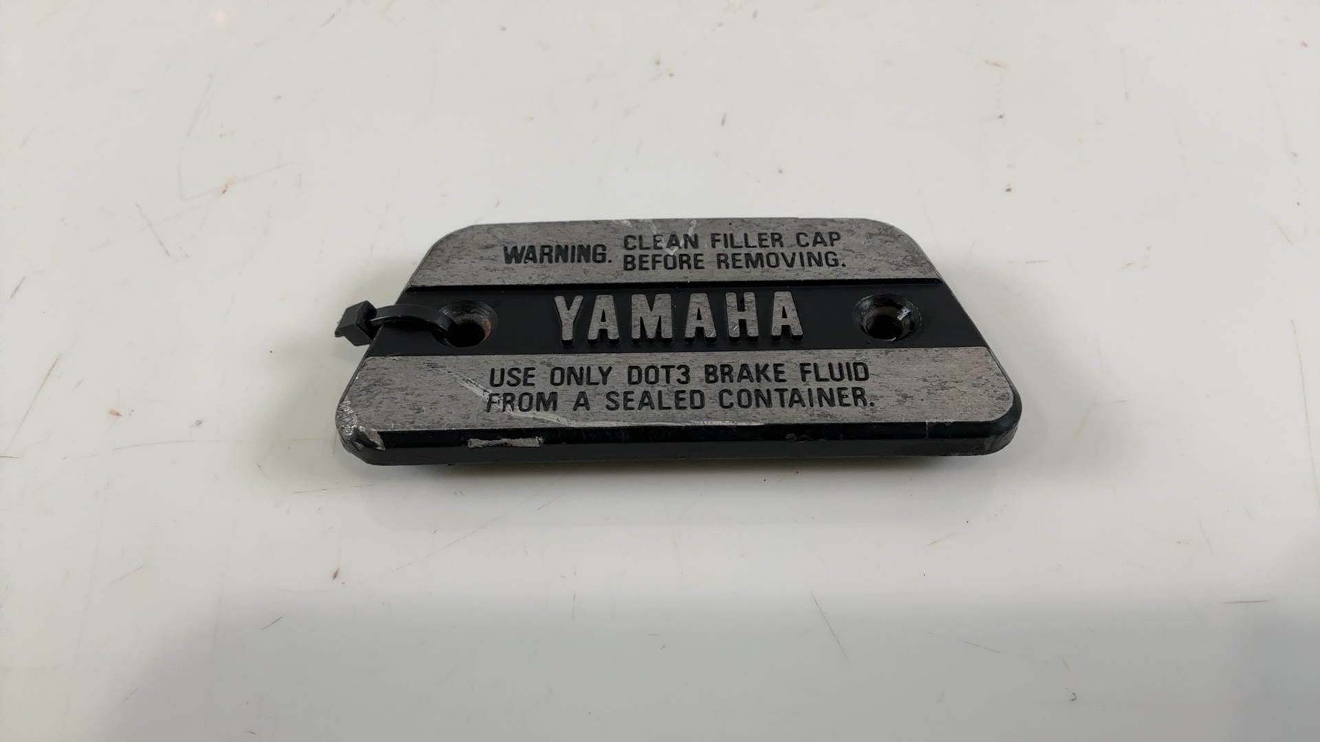 Yamaha XVZ1200 XVZ1300 Front Brake Master Cylinder Cap 83-93 OEM 26H-25852-00-00 - Image 1