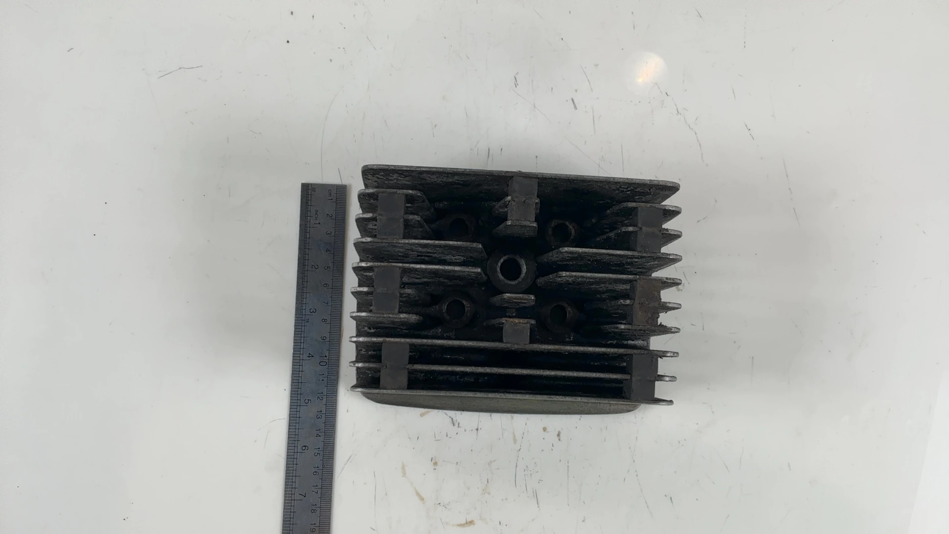 Yamaha RD200 RD200DX 200cc Cylinder Head Right 1974-1976 OEM 417-11121-00 - Image 4