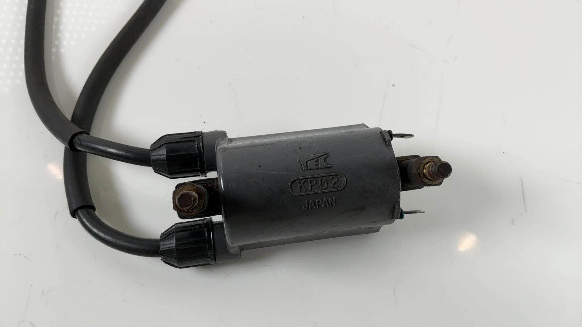 Kawasaki ZZR1100 ZX1100C 1100 Ignition Coil 1990-92 OEM 21121-1166