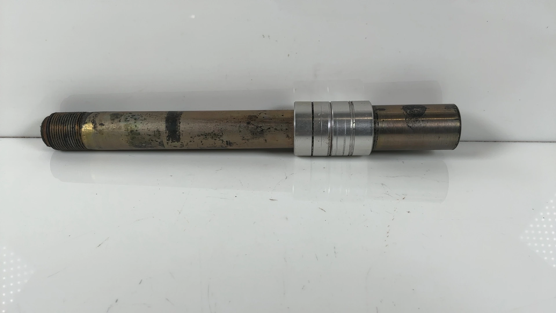 Triumph Sprint ST GT 1050 Front Wheel Axle Spindle 2005-2011 OEM T2001252