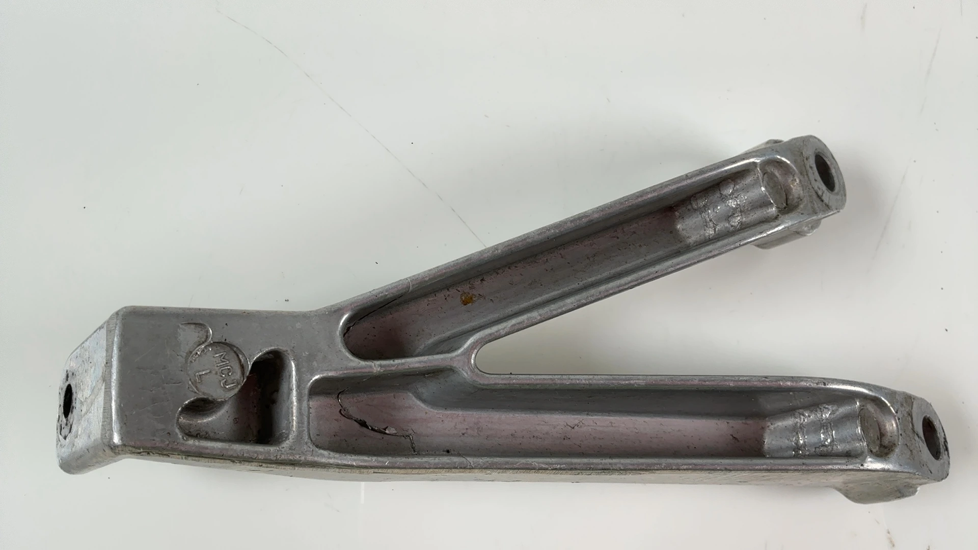 Honda CBR900RR SC50 954cc Rear Left Footrest Hanger 2002 2003 OEM 50760-MCJ-750 - Image 6