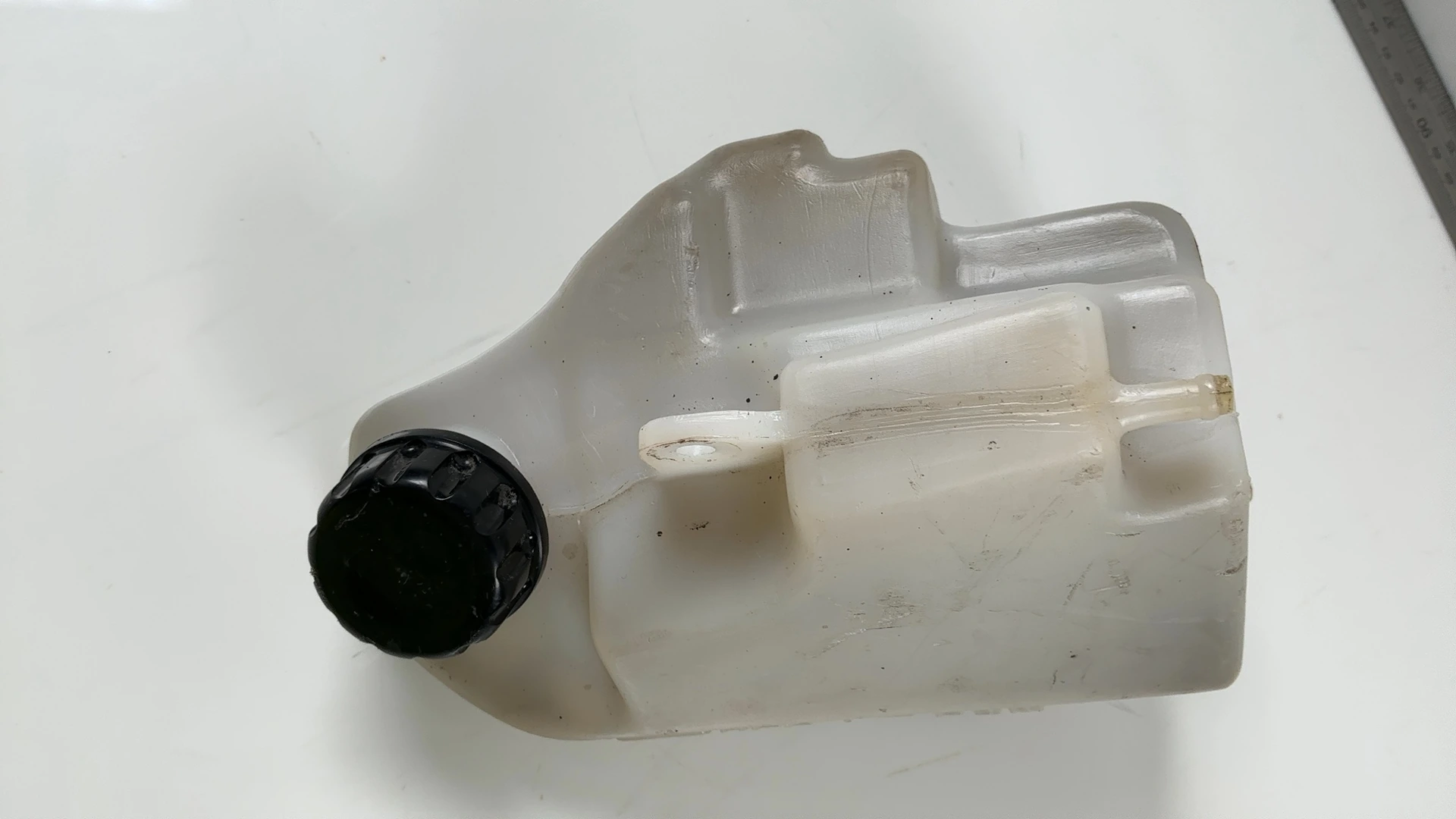 Kawasaki GPZ900R ZX900A 900 CC Coolant Reservoir Bottle 1984-1993 OEM 43078-1053 - Image 5