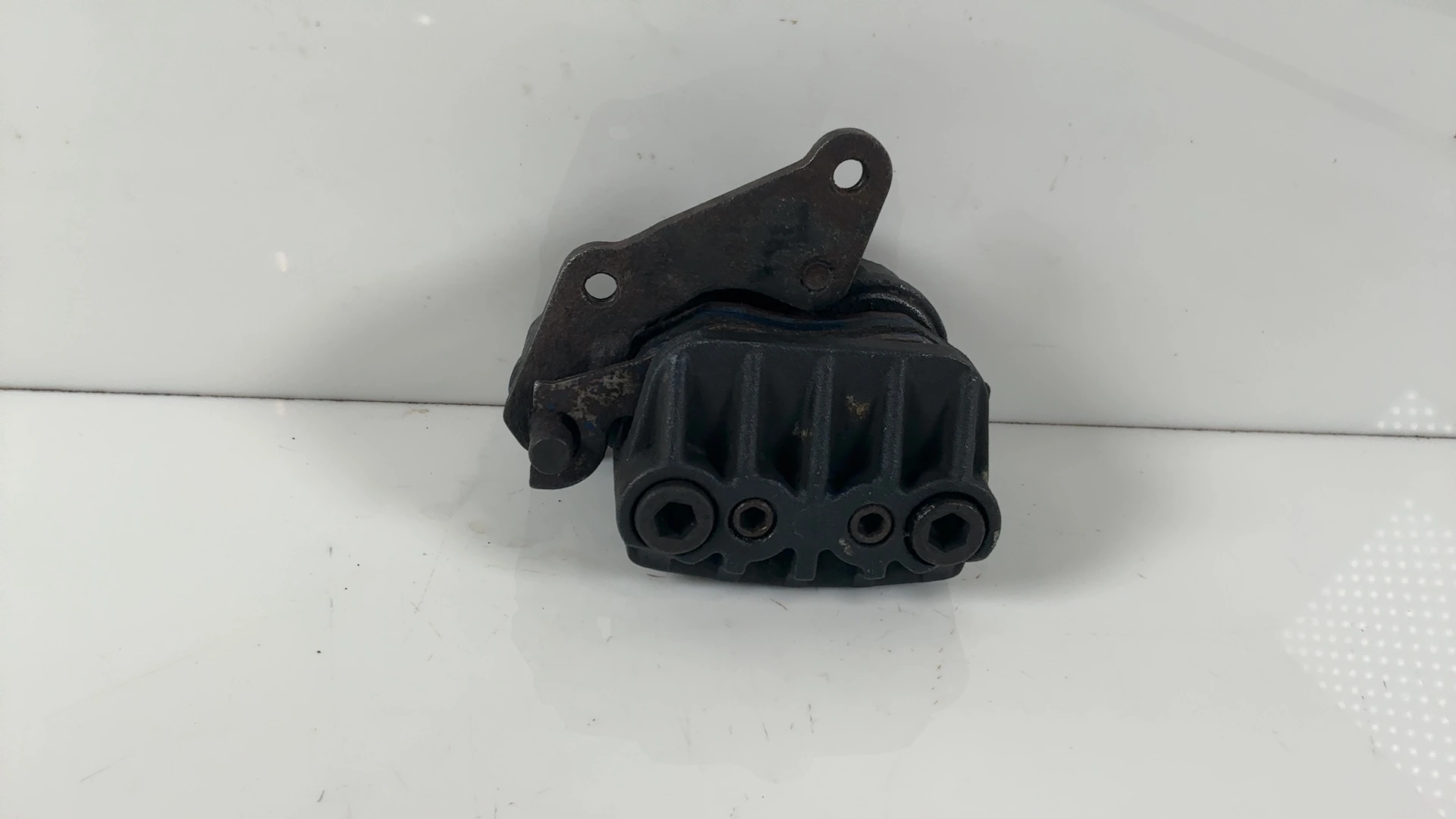 Piaggio Hexagon 125 LX ZAPM05000 125cc Front Brake Caliper 1998-2001 OEM 562414