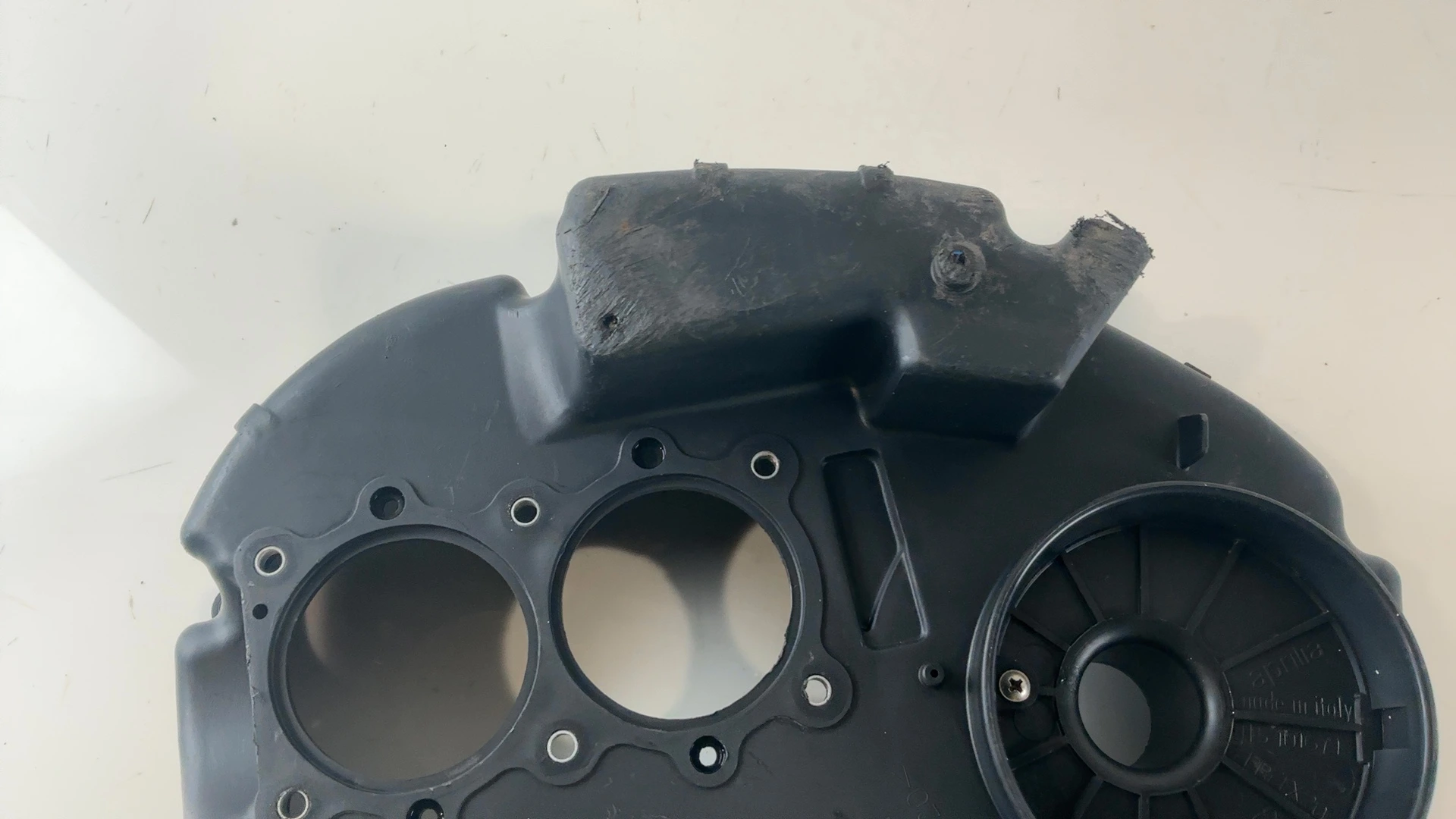 Aprilia SL1000 Falco RSV1000 Mille Air Filter Box Casing 1999-2005 OEM AP8149667 - Image 4