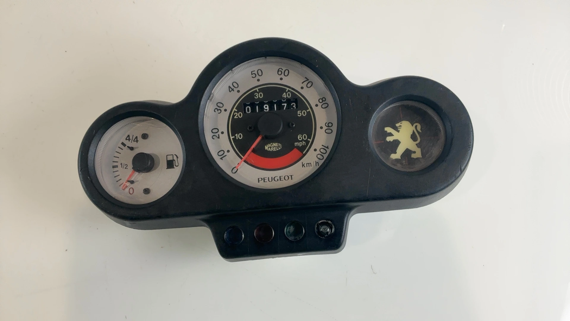 Peugeot Speedfight 1 2 50 100 Speedometer Clock Gauge 1996-2007 OEM 746105