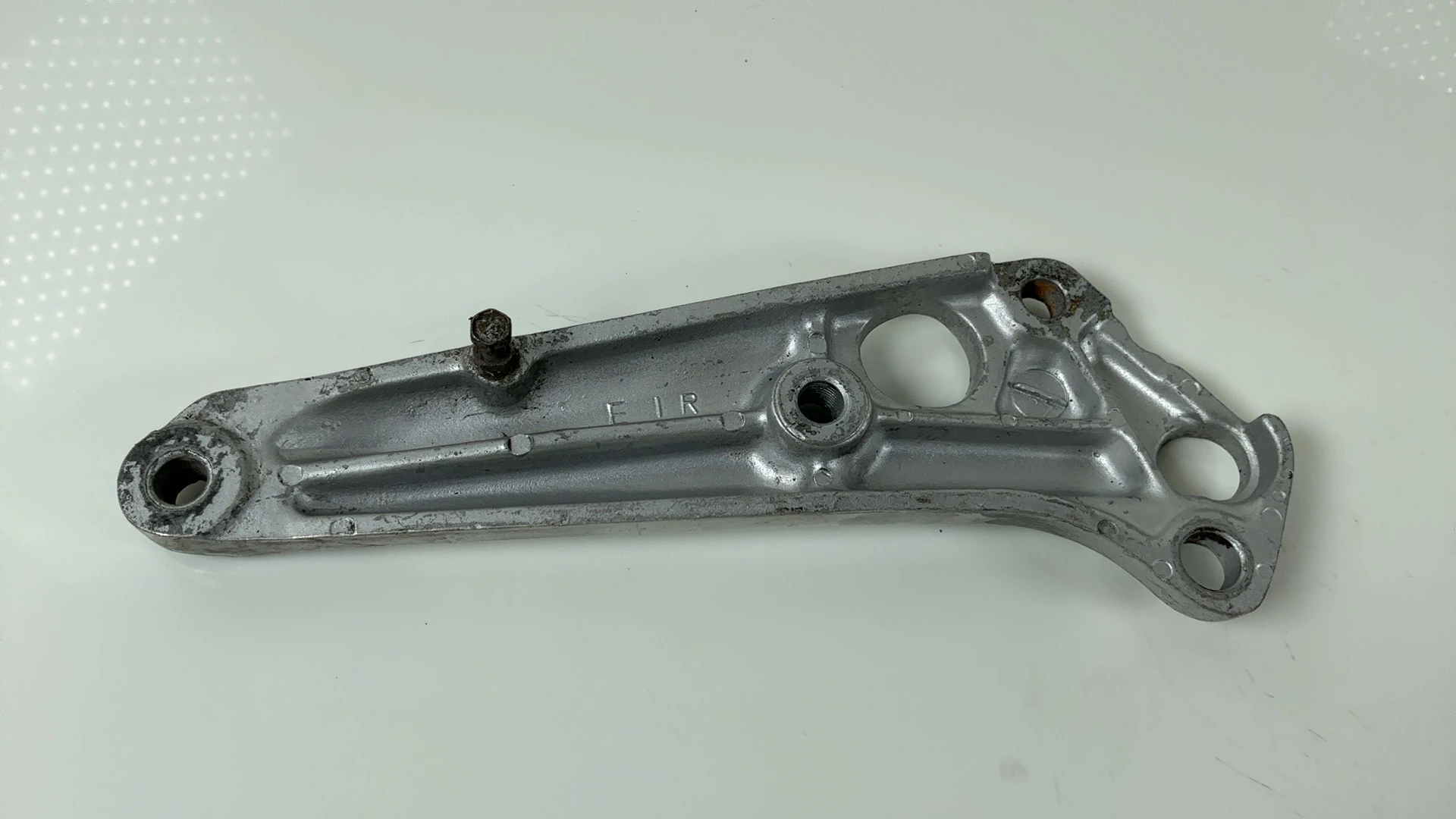 Suzuki GSX400F GS40XF 400cc Right Footrest Muffler Bracket 1981-1983 43811-33200 - Image 4