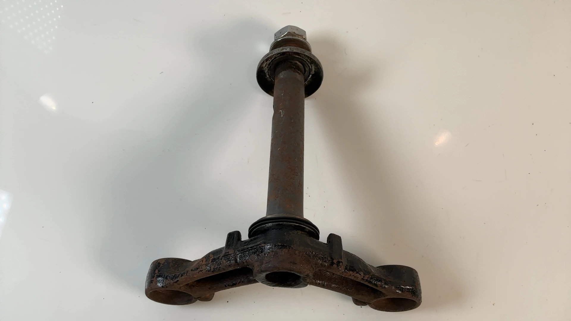 Honda CX500 PC01 500cc Lower Triple Tree Stem Clamp 1978-82 OEM 53200-415-000ZA - Image 2