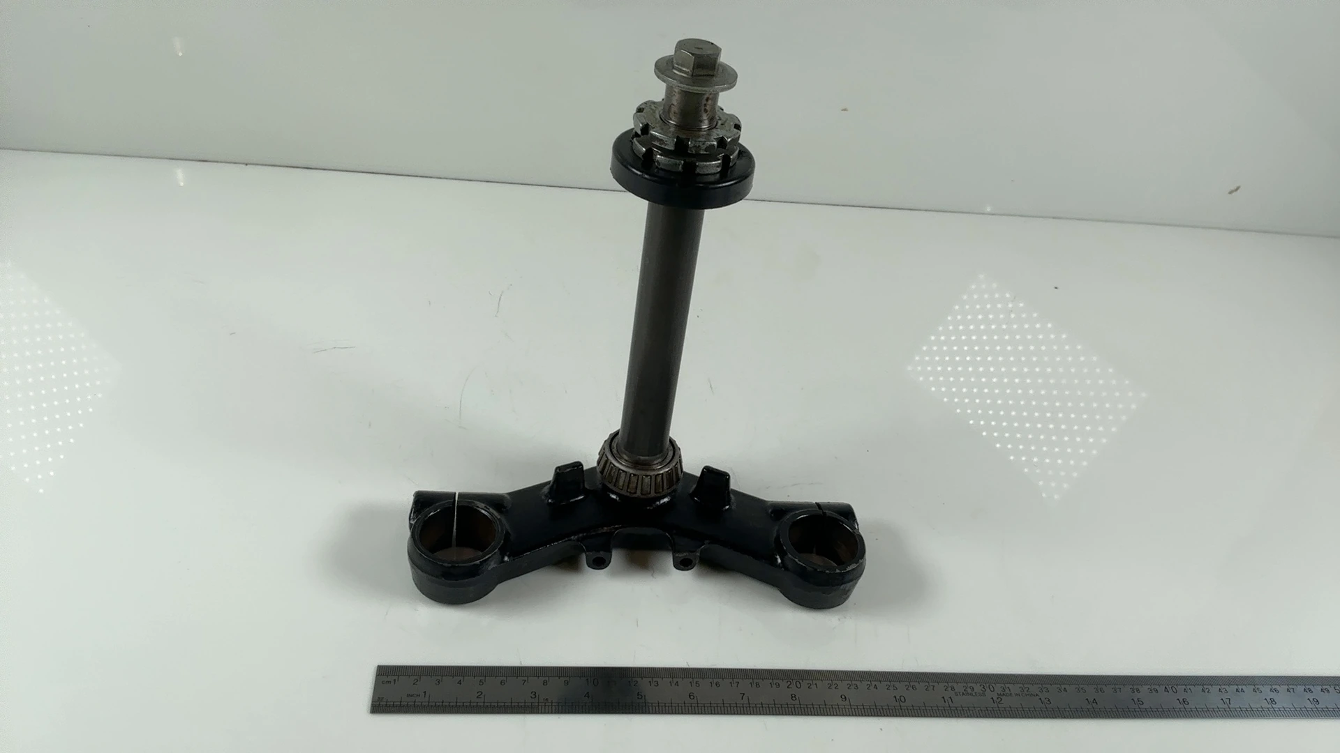 Kawasaki GPz750 ZX750A 750cc Lower Triple Tree Clamp Yoke 1983-85 OEM 44037-1111 - Image 5