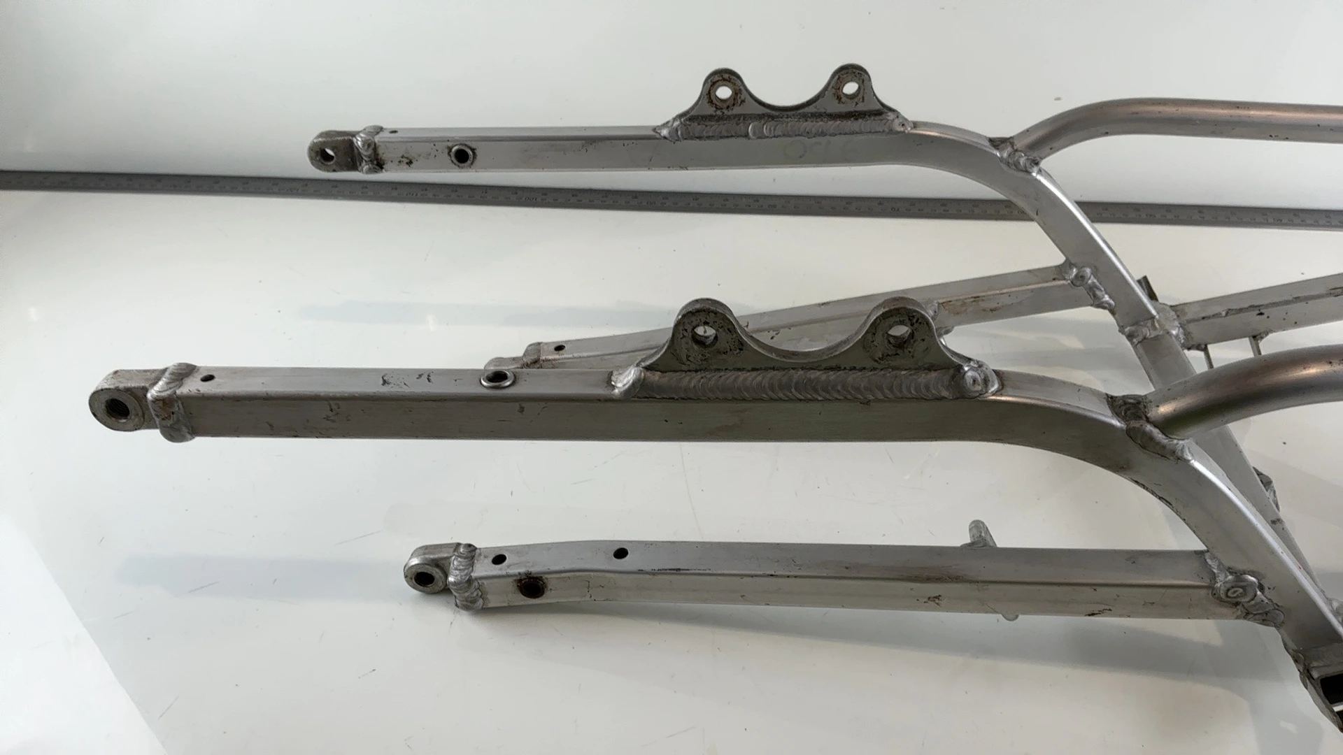 Suzuki GSXR 600 GSX-R750 K6 K7 Rear Subframe 2006 2007 OEM 41200-01H00 - Image 6