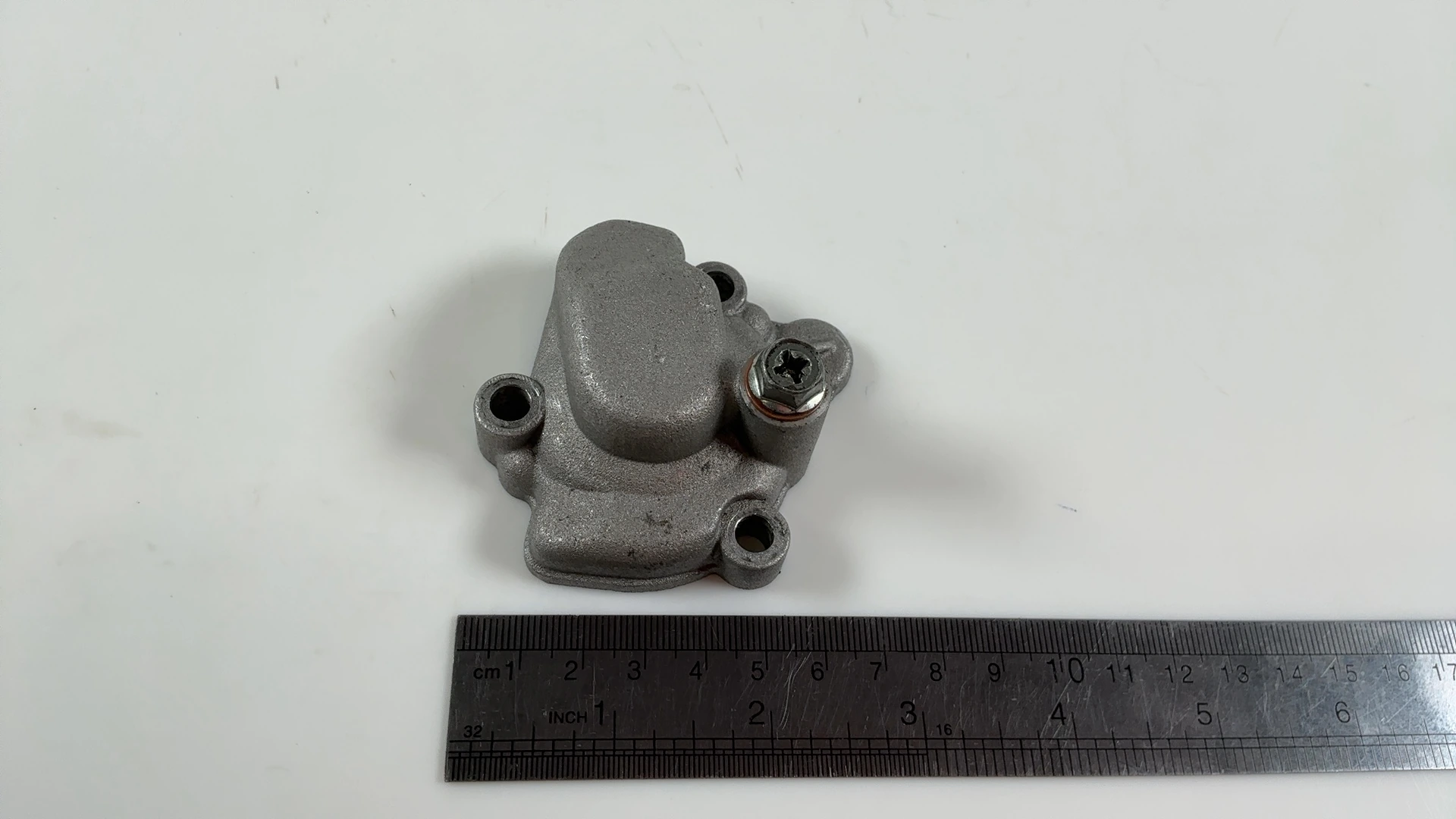 Yamaha DT125LC DT125 125cc Water Pump Cover 1985 1986 1987 OEM 10V-12422-00 - Image 5