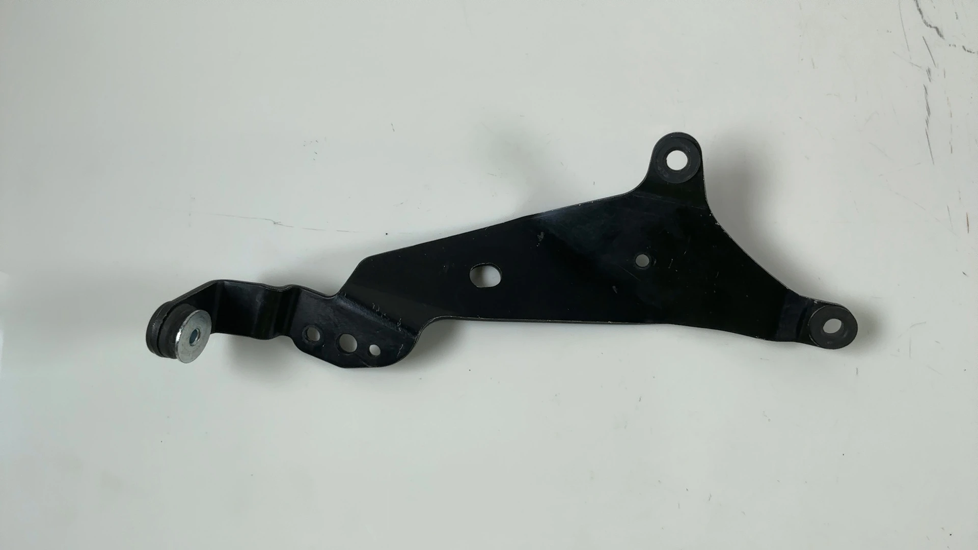 Honda CBR600RR PC37 600cc Rear Fender Stay Bracket Left 2003 2004 80116-MEE-940 - Image 2