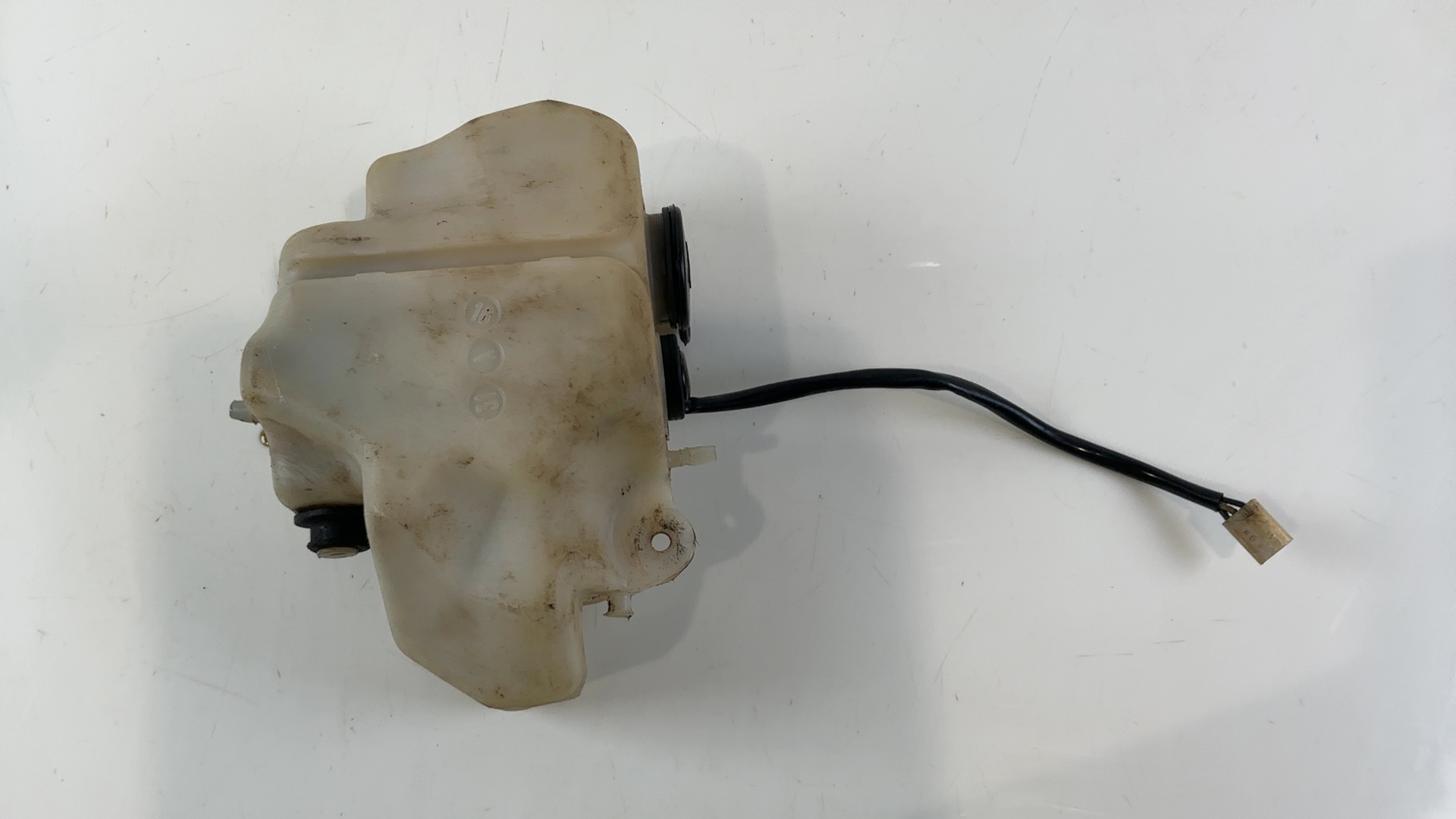 Yamaha RD125LC RD125 125 CC Oil Tank Reservoir 1982-1987 OEM 10W-21751-00 - Image 6