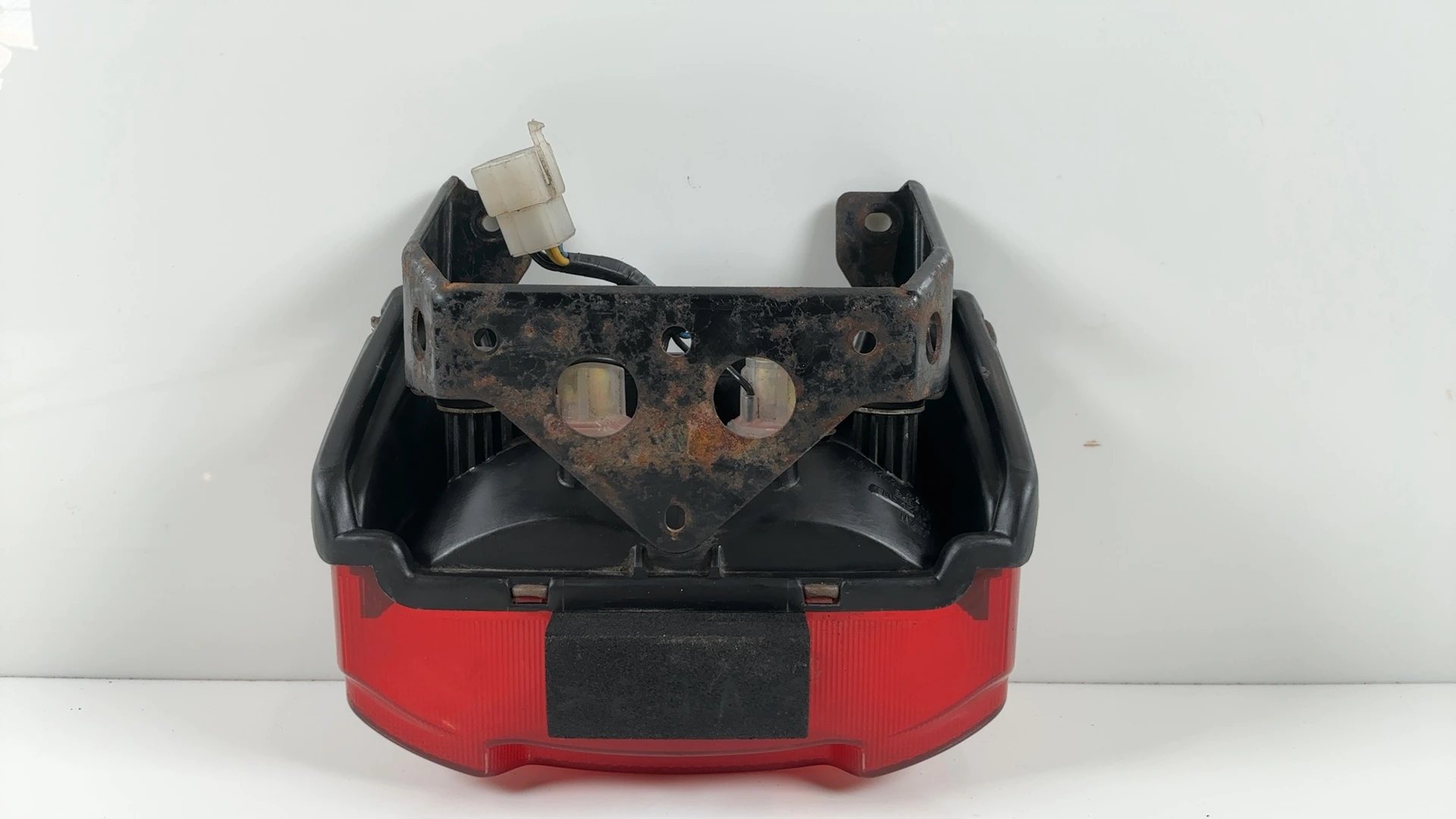 Yamaha YZF Thunderace YZF1000R Rear Brake Tail Light 1996-03 OEM 4SV-84710-10-00 - Image 5