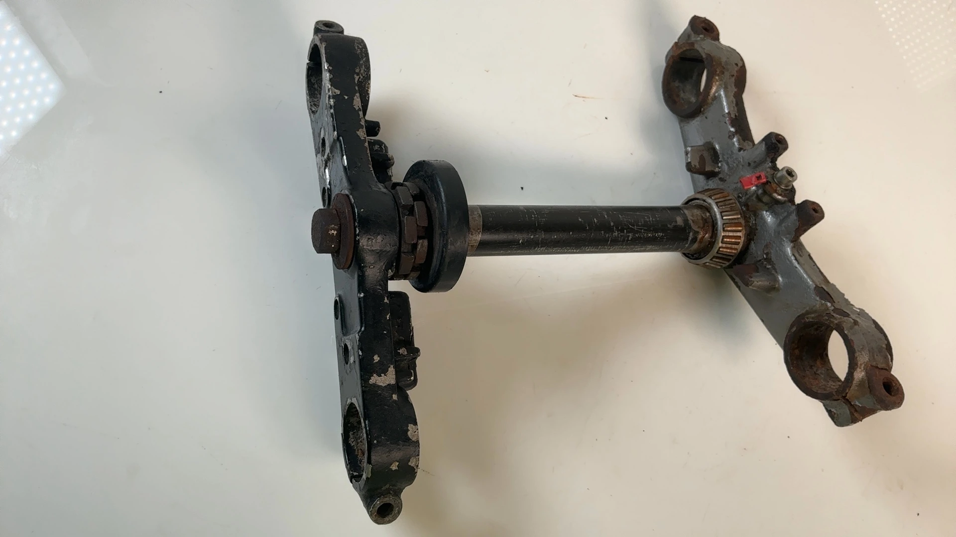 Kawasaki GT750 KZ750P Triple Tree Fork Bridge Clamps 1982-1997 OEM 44039-1058 - Image 5