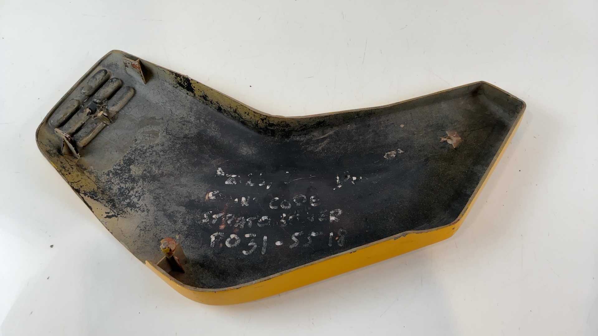 Suzuki Katana GS650G 650 CC Right Side Fairing Cover 1981-1983 OEM 47111-34300 - Image 2