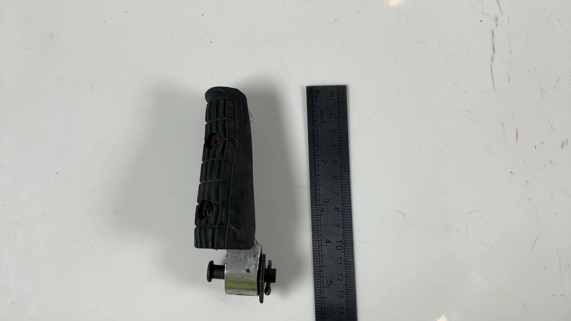 Yamaha XJ600S Diversion XJ600 600cc Rear Right Foot Peg 1992-02 2GH-27441-00-00 - Image 3