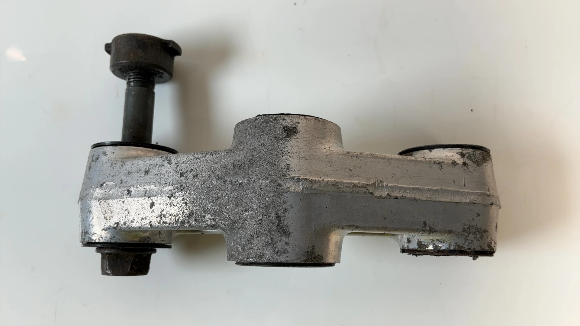 Kawasaki GPZ900 Ninja ZX900A 900 CC Rear Shock Linkage 1984-1993 OEM 46102-1108 - Image 1