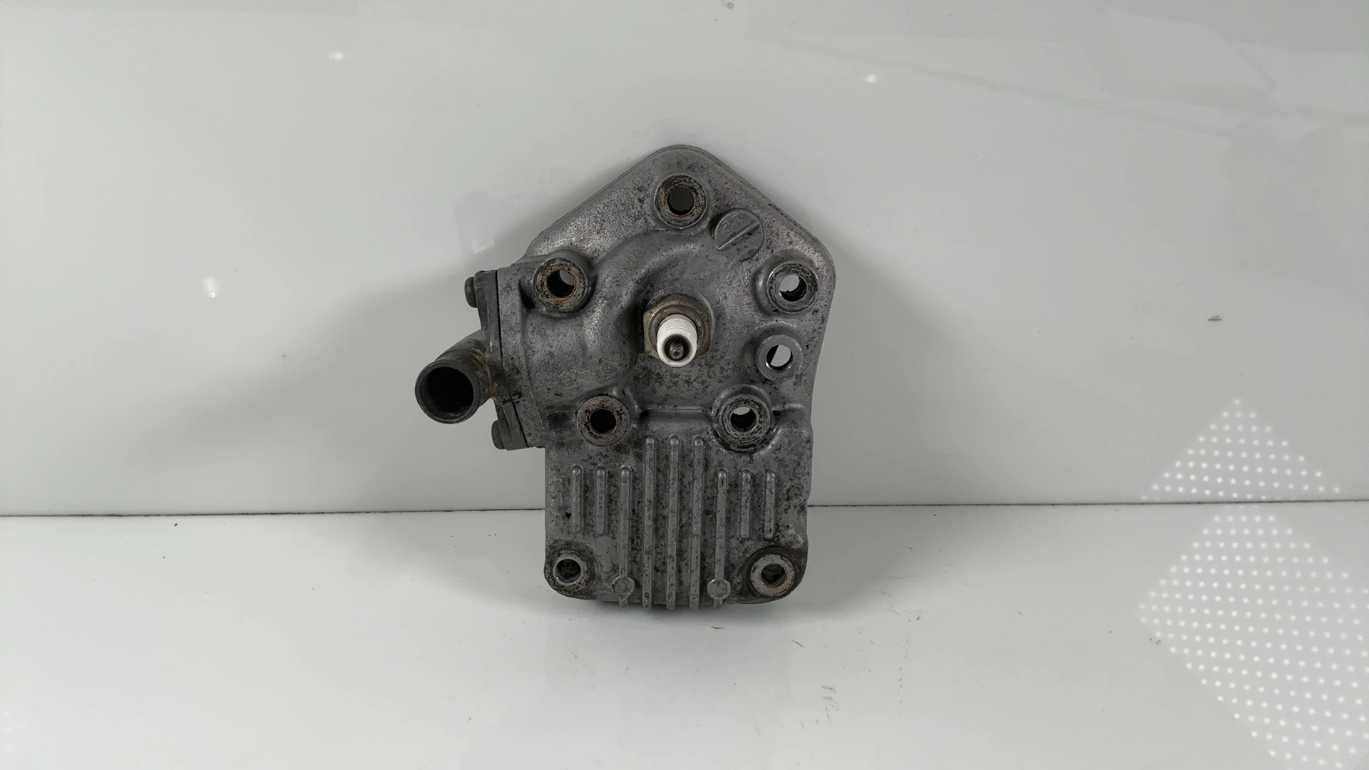 Suzuki RG125 Gamma 36A 125cc Cylinder Head 1985-1991 OEM 11111-36A02 - Image 1
